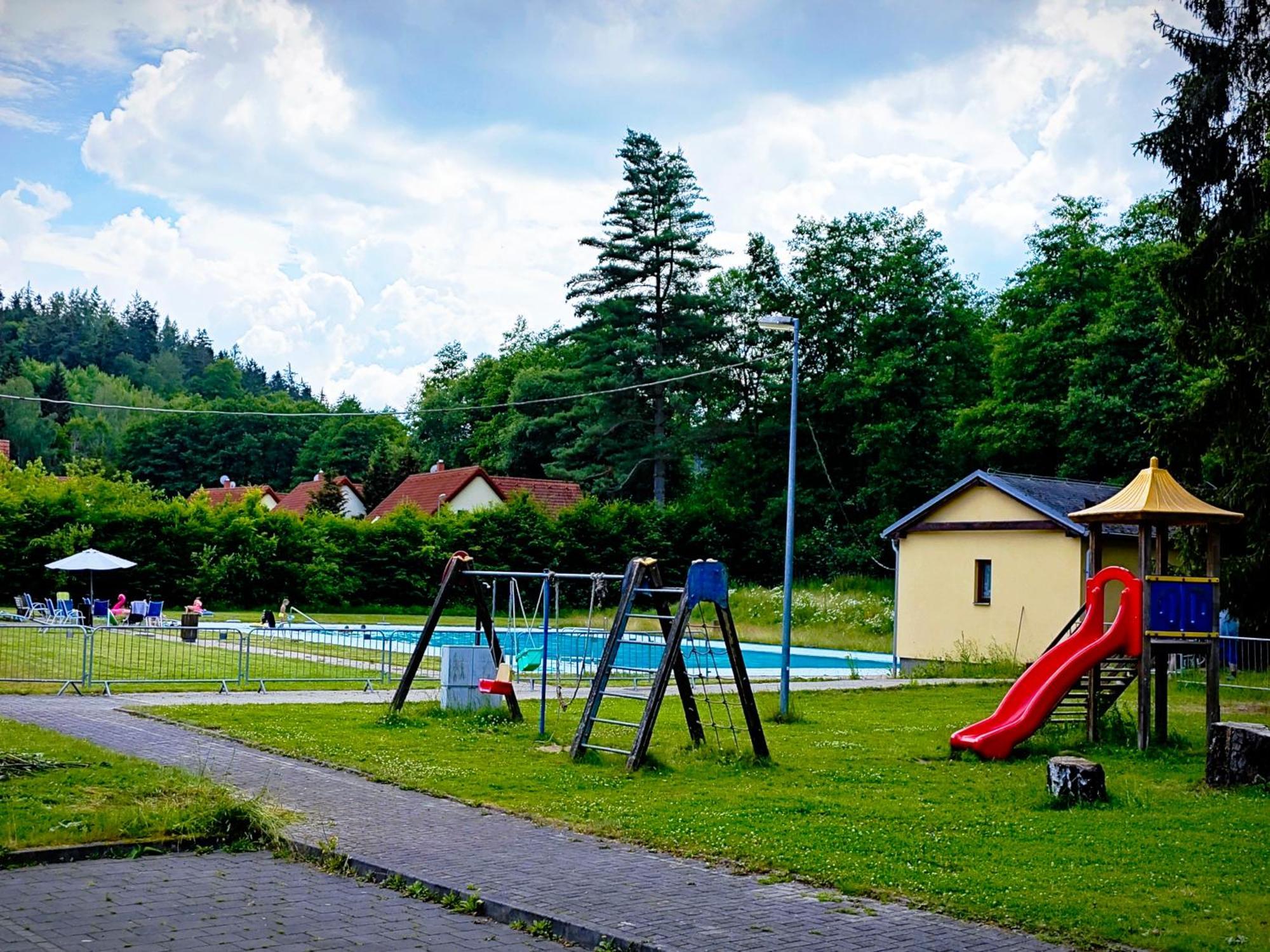 Hotel Bazant Karlovy Vary Luaran gambar